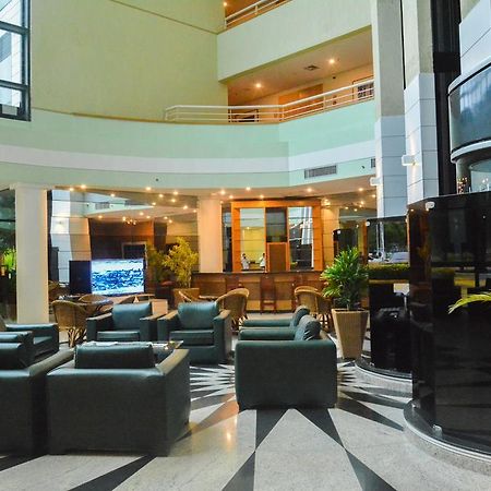 فندق Wyndham Garden ماناوس المظهر الخارجي الصورة