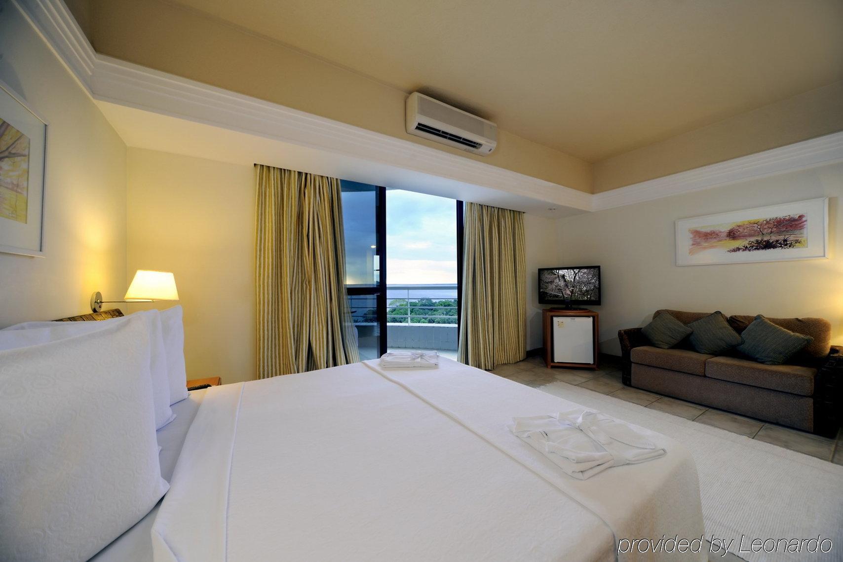 فندق Wyndham Garden ماناوس الغرفة الصورة