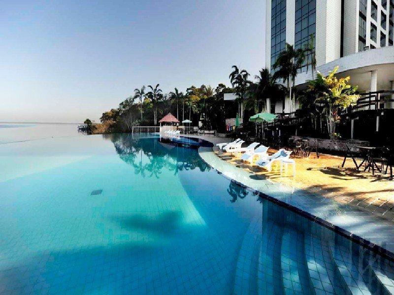 فندق Wyndham Garden ماناوس المظهر الخارجي الصورة