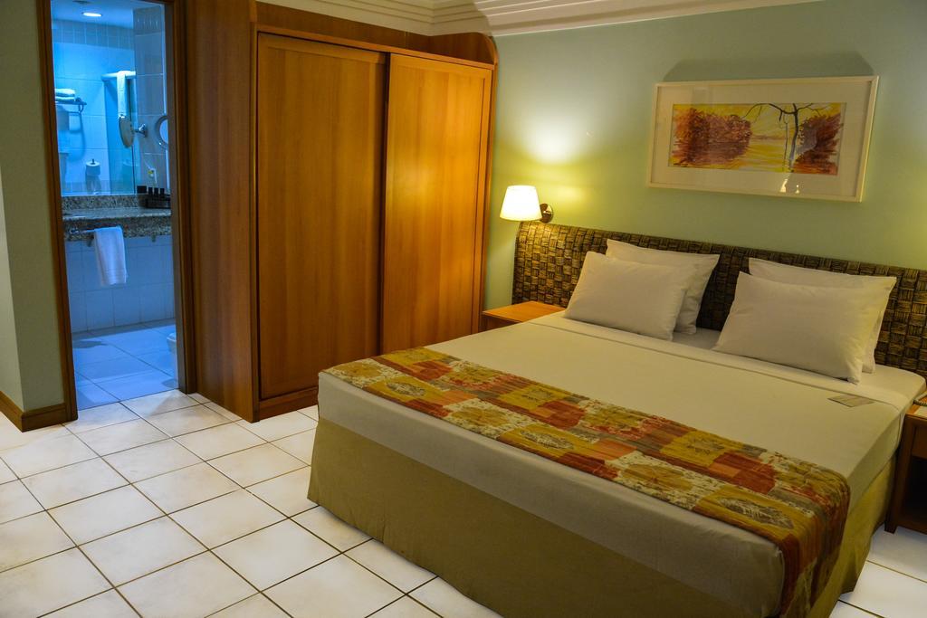 فندق Wyndham Garden ماناوس الغرفة الصورة