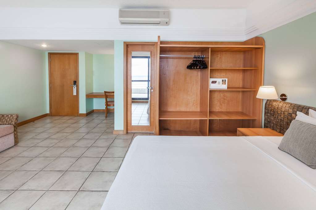 فندق Wyndham Garden ماناوس الغرفة الصورة